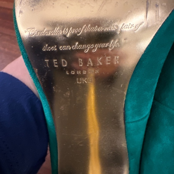 Emerald green heels - Picture 6 of 7